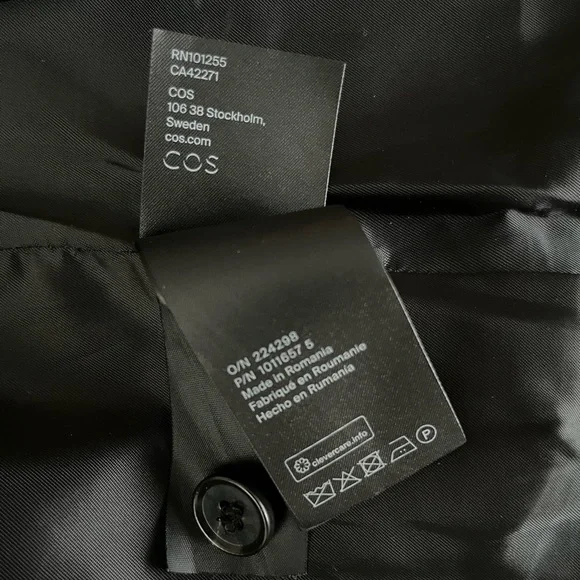 COS | Cropped Single-Breasted Waistcoat - Picture 14 of 15